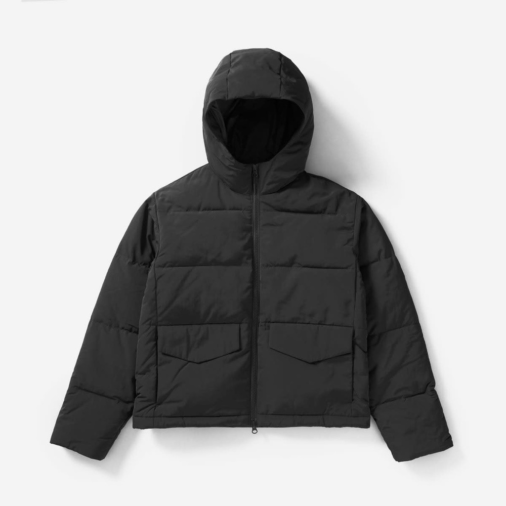 Everlane sold out black ReNew short puffer